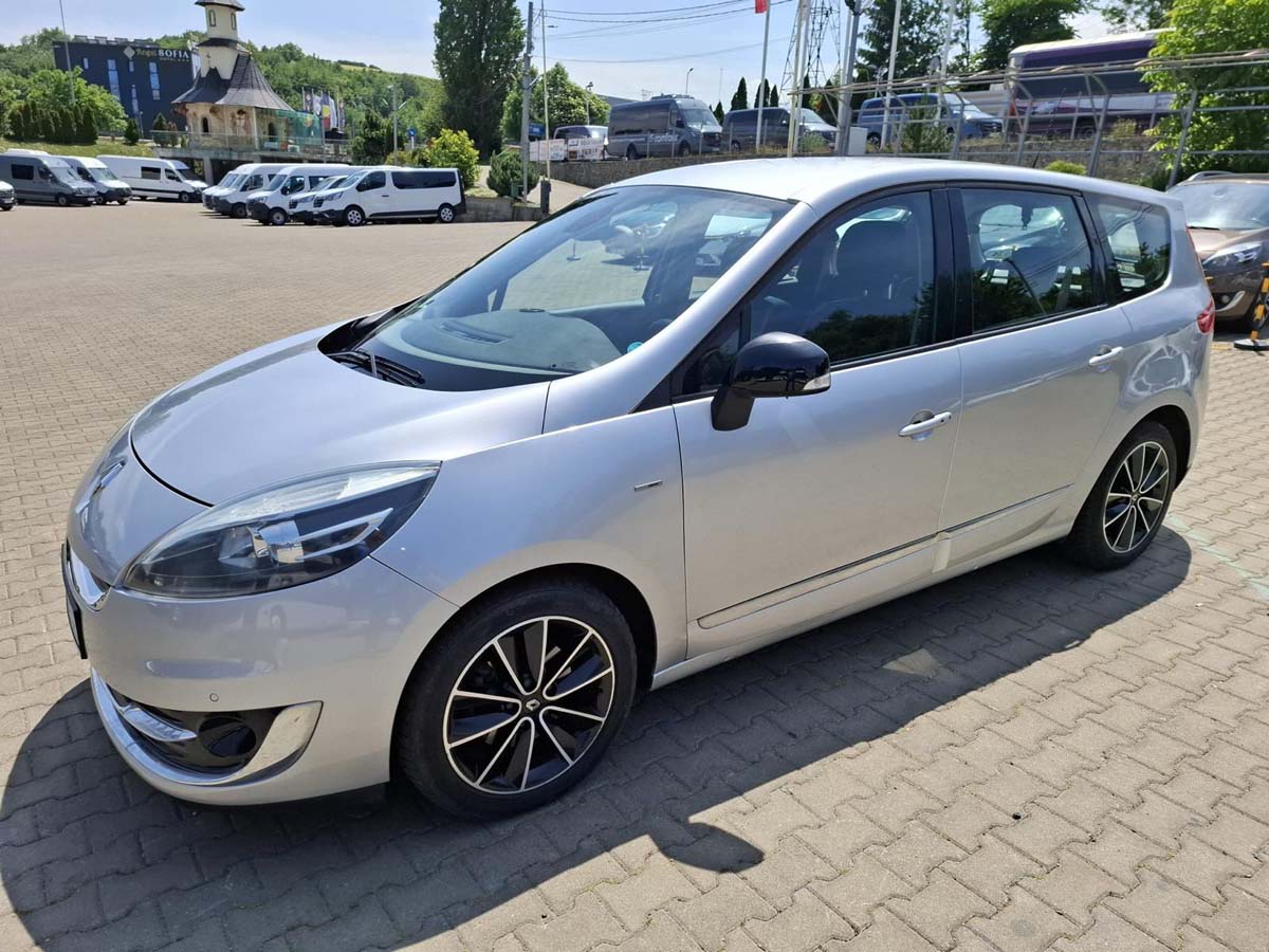 Romfour - Închirieri Auto - Imagine 36